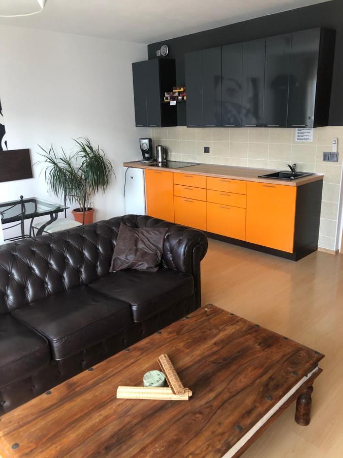 Richie Apartment Near Aquapark Prague Exterior photo